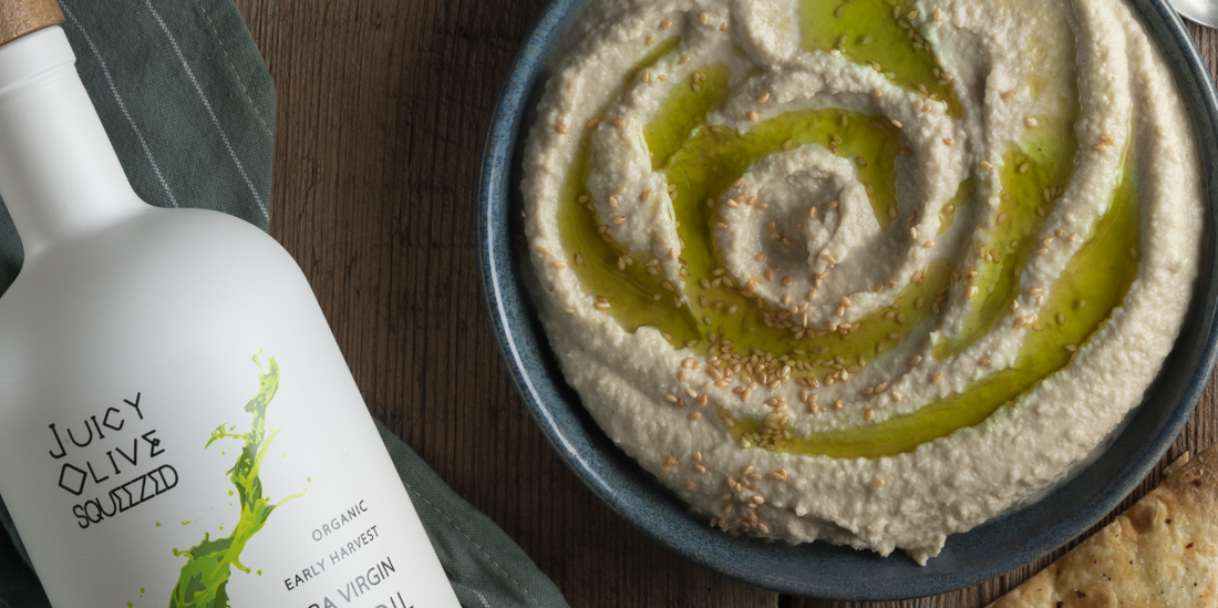 Erken hasat zeytinyağı ile hazırlanmış ev yapımı humus